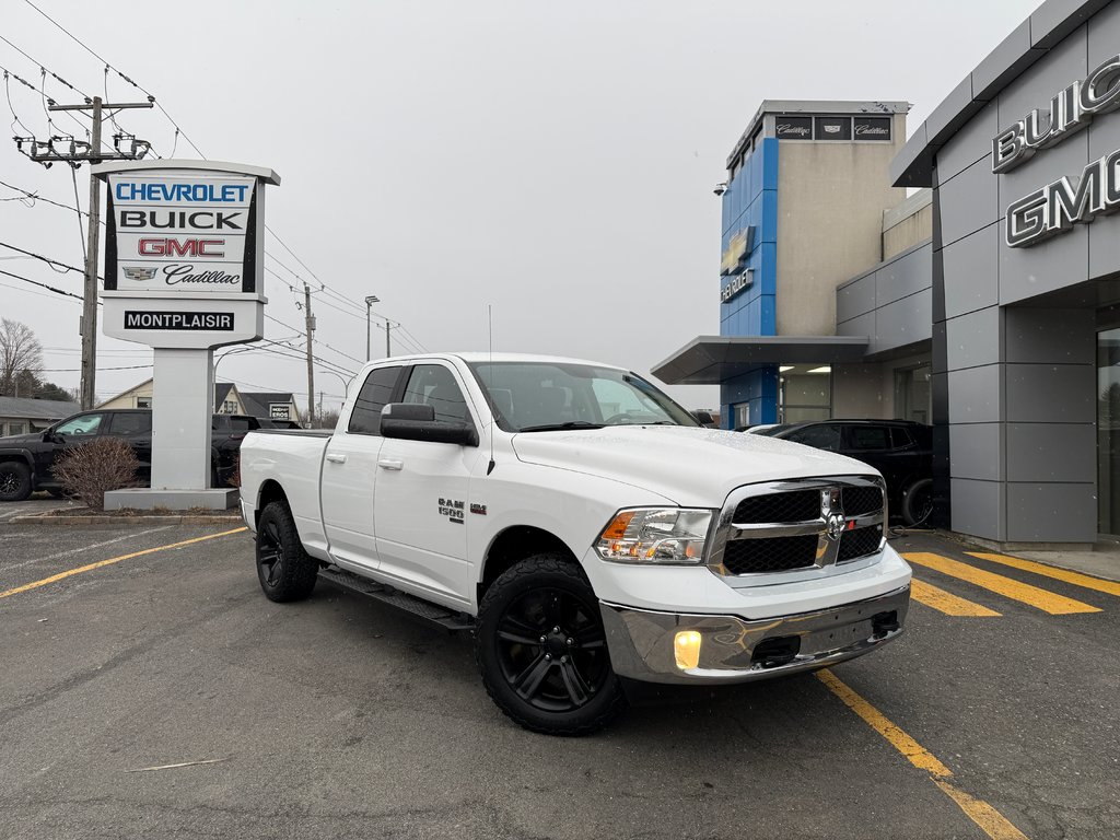 2019  1500 4WD Quad Cab SLT in Drummondville, Quebec - 1 - w1024h768px