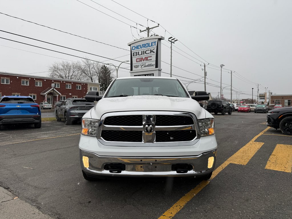 2019  1500 4WD Quad Cab SLT in Drummondville, Quebec - 2 - w1024h768px