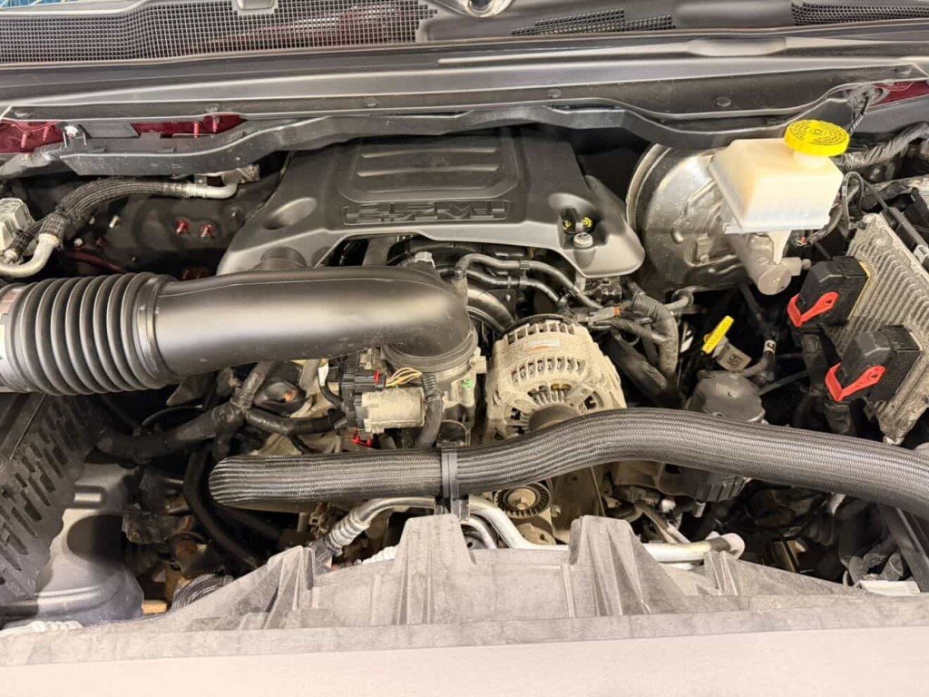 2019 Ram 1500 Laramie in Quebec, Quebec - 27 - w1024h768px
