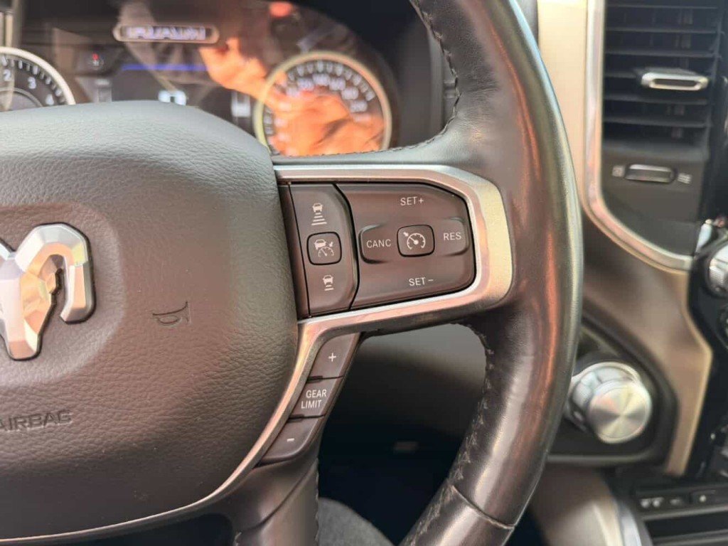2019 Ram 1500 Laramie in Quebec, Quebec - 19 - w1024h768px