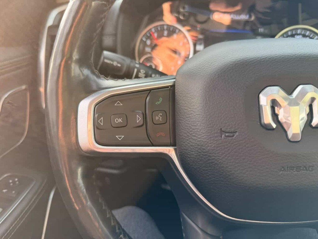 2019 Ram 1500 Laramie in Quebec, Quebec - 18 - w1024h768px