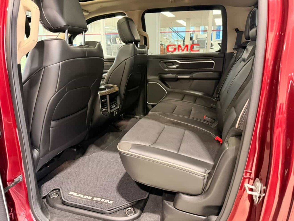 2019 Ram 1500 Laramie in Quebec, Quebec - 24 - w1024h768px