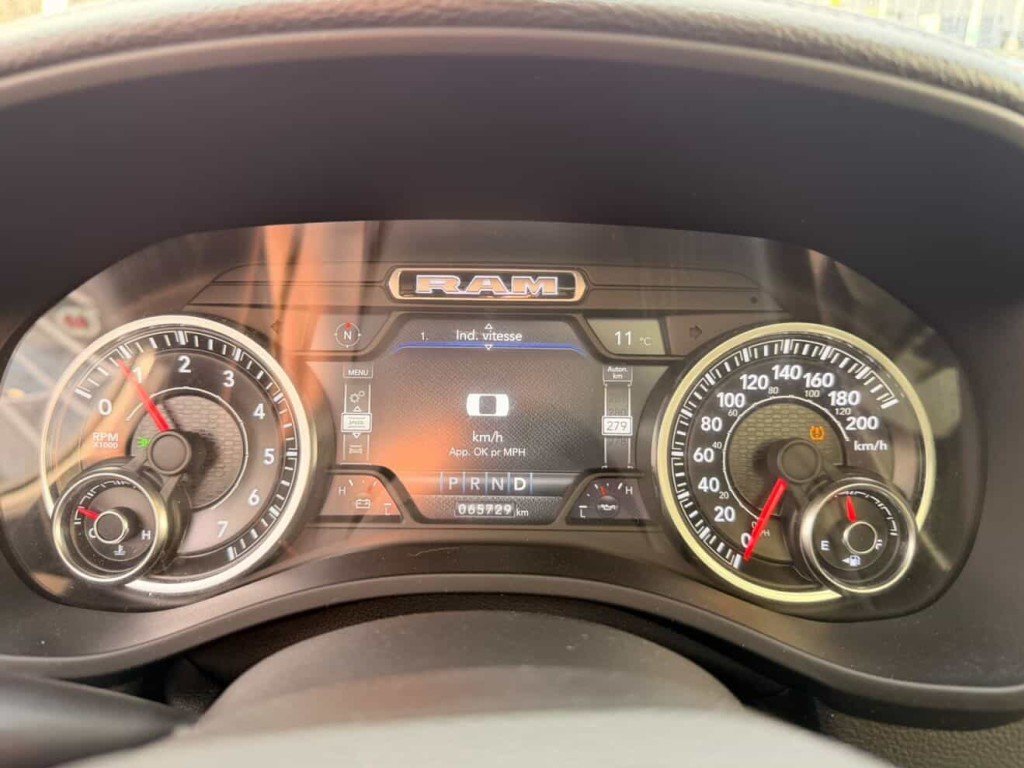 2019 Ram 1500 Laramie in Quebec, Quebec - 11 - w1024h768px