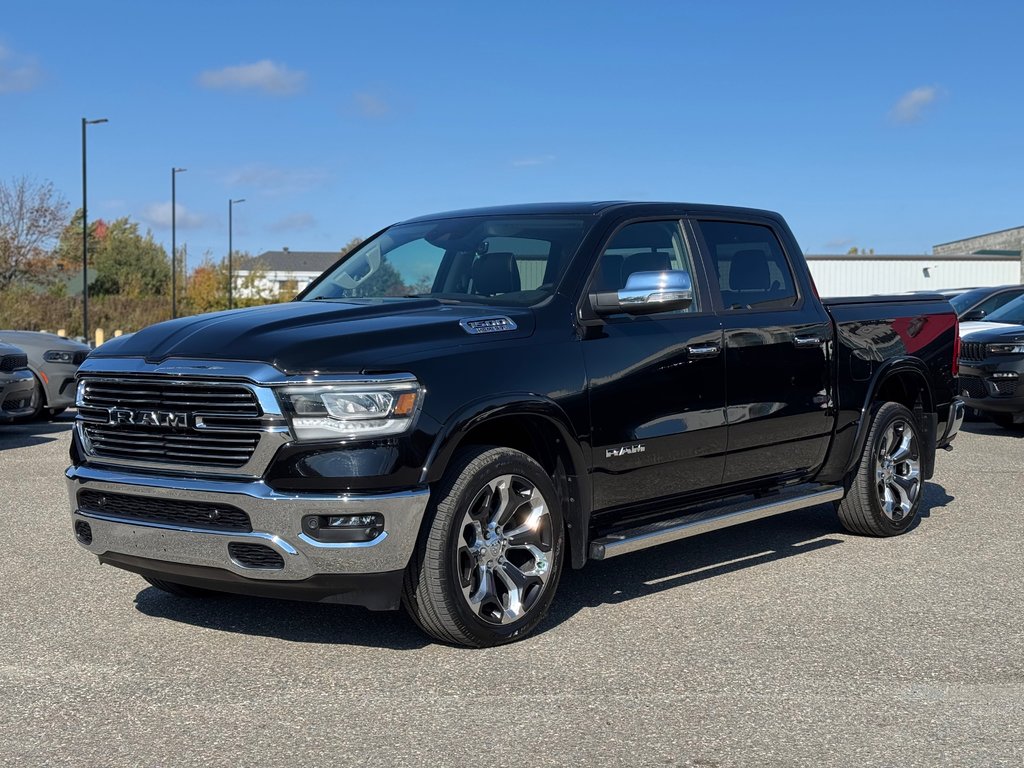 1500 LARAMIE 4X4 CREW CAB | V8 | TOIT PANORAMIQUE 2022 à Sherbrooke, Québec - 1 - w1024h768px