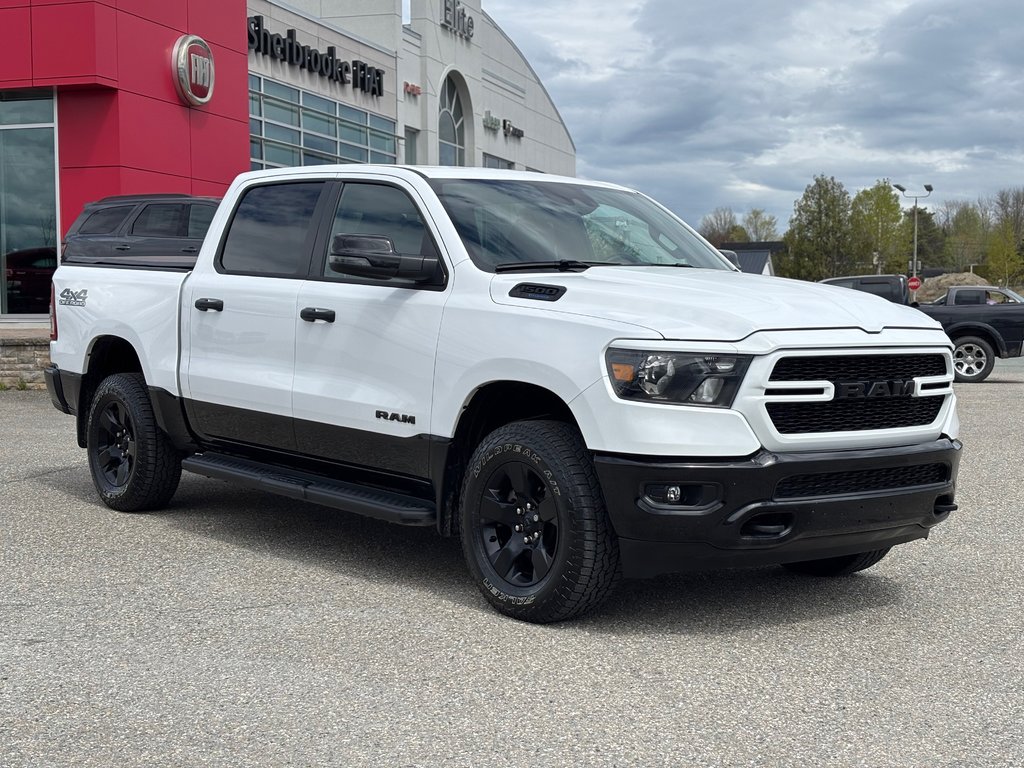2023 Ram 1500 BIG HORN 4X4 CREW CAB // V8 // BACK COUNTRY in Sherbrooke, Quebec - 2 - w1024h768px