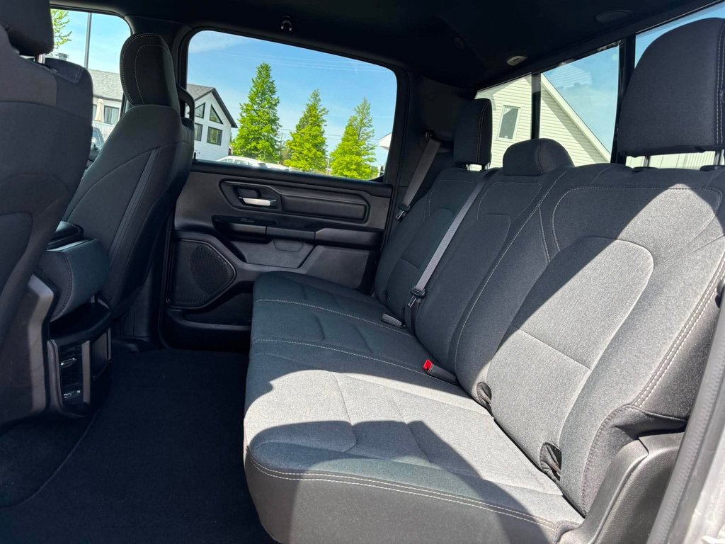 Ram 1500 TRADESMAN 2023 à Saint-Hyacinthe, Québec - 12 - w1024h768px