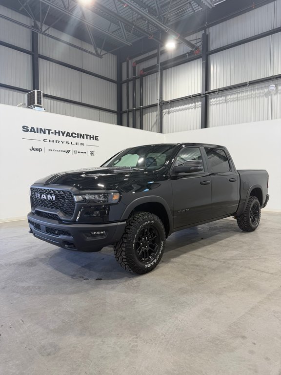 2026 Ram 1500 REBEL in Saint-Hyacinthe, Quebec - 1 - w1024h768px