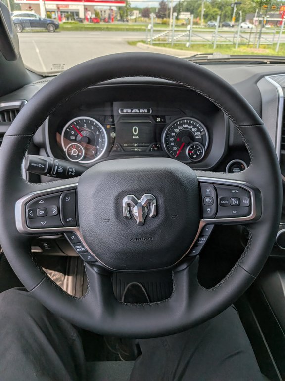 2026 Ram 1500 Big Horn in Saint-Hyacinthe, Quebec - 14 - w1024h768px