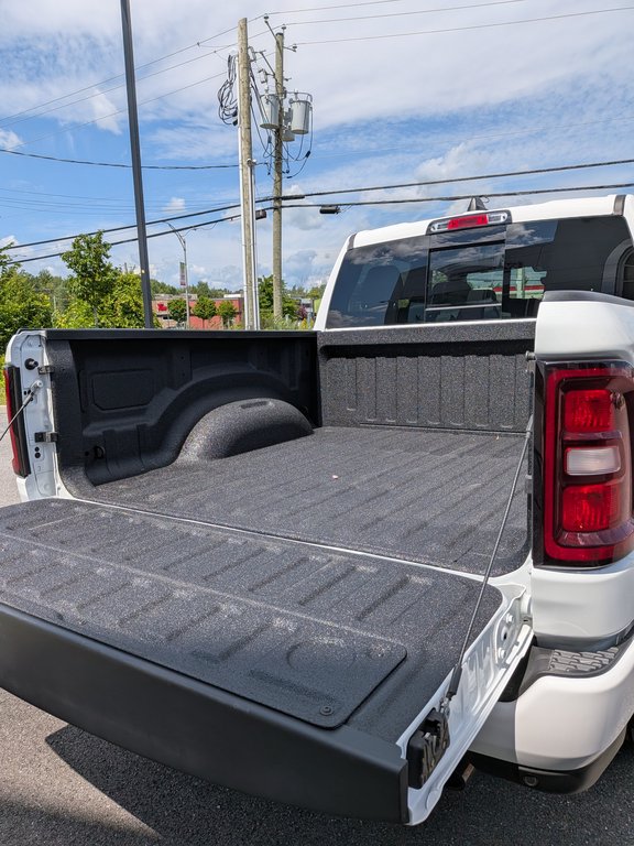 2026 Ram 1500 Big Horn in Saint-Hyacinthe, Quebec - 13 - w1024h768px