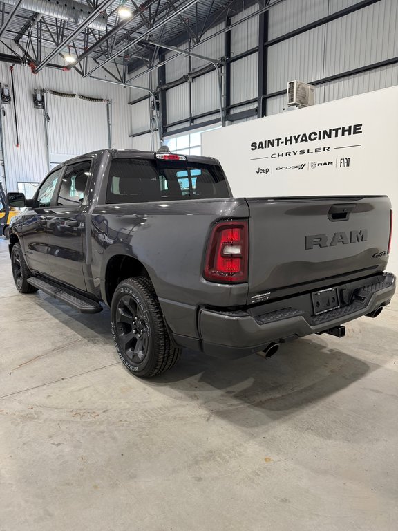 2026 Ram 1500 EXPRESS in Saint-Hyacinthe, Quebec - 7 - w1024h768px