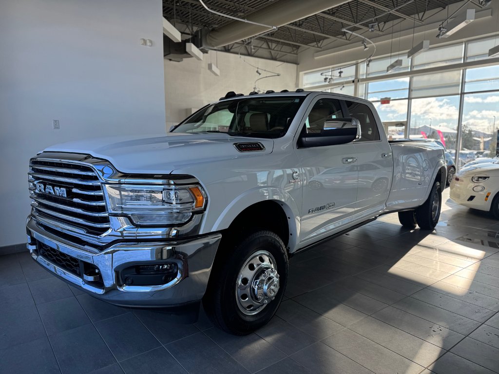 Ram 3500 LARAMIE // LONGHORN // 3500 / DUALLY 2019 à Sherbrooke, Québec - 1 - w1024h768px
