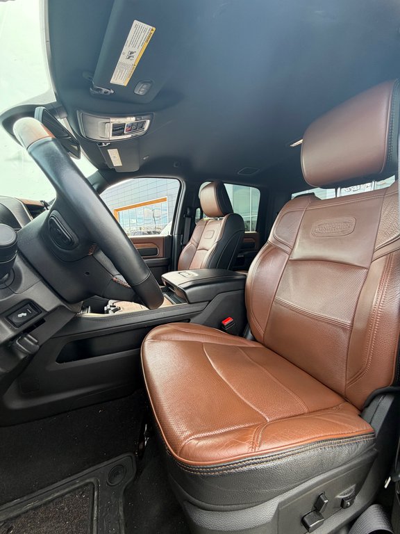 2022 Ram 3500 Limited Longhorn in Saint-Hyacinthe, Quebec - 7 - w1024h768px