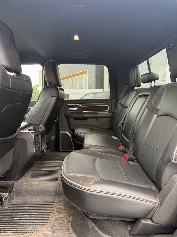2024 Ram 3500 Laramie in Saint-Hyacinthe, Quebec - 11 - w1024h768px