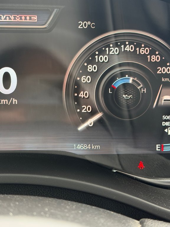 2025 Ram 3500 Laramie in Saint-Hyacinthe, Quebec - 9 - w1024h768px
