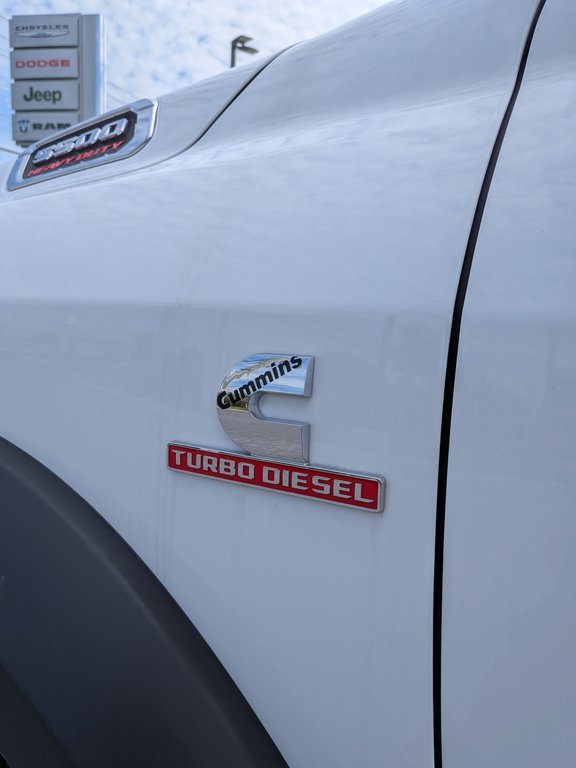 2025 Ram 5500 Chassis Tradesman in Saint-Hyacinthe, Quebec - 7 - w1024h768px