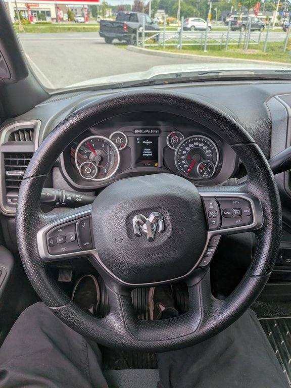 2025 Ram 5500 Chassis Tradesman in Saint-Hyacinthe, Quebec - 12 - w1024h768px