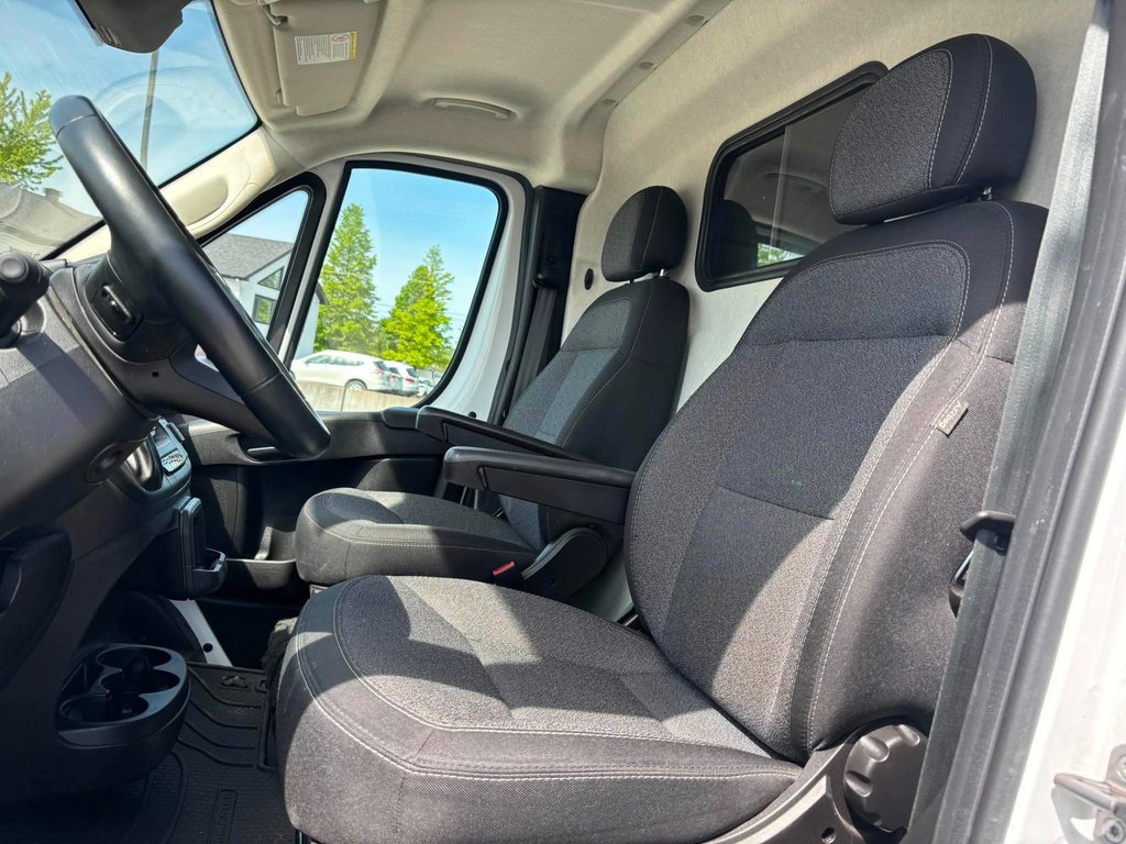 2024 Ram ProMaster Cargo Van TRADESMAN // 3500 // HIGH ROOF in Sherbrooke, Quebec - 7 - w1024h768px