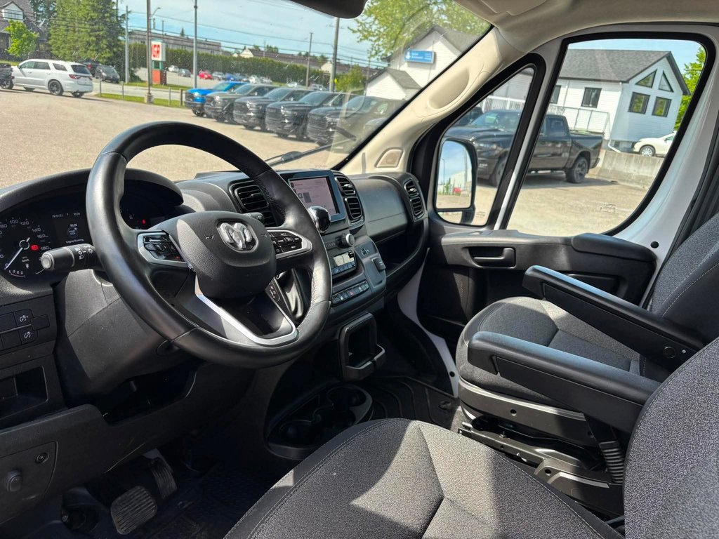 2024 Ram ProMaster Cargo Van TRADESMAN // 3500 // HIGH ROOF in Sherbrooke, Quebec - 8 - w1024h768px