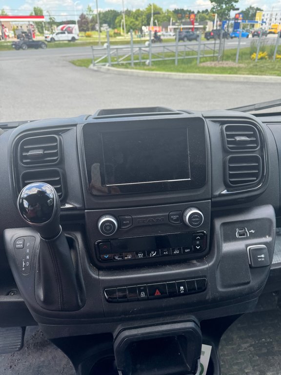 2025 Ram ProMaster Cargo Van Tradesman in Saint-Hyacinthe, Quebec - 9 - w1024h768px