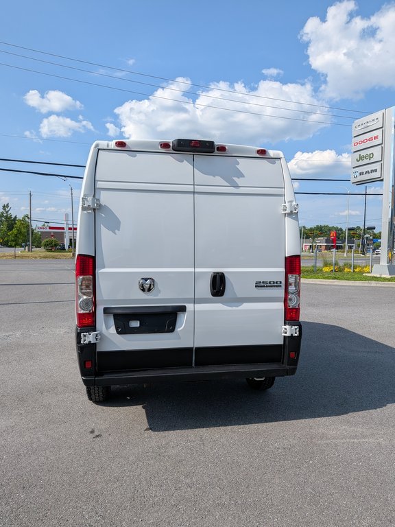 2025 Ram ProMaster Cargo Van Tradesman in Saint-Hyacinthe, Quebec - 6 - w1024h768px