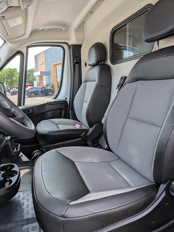 Ram ProMaster Cargo Van Tradesman 2025 à Saint-Hyacinthe, Québec - 10 - w1024h768px