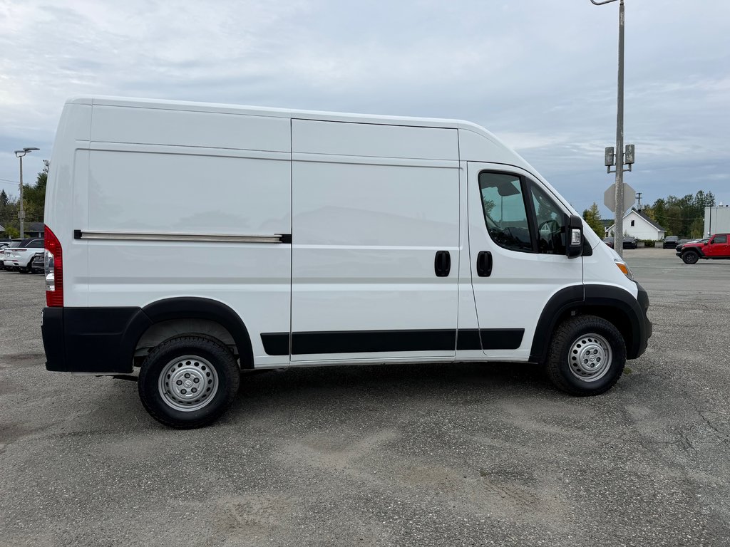 Ram ProMaster Cargo Van 2500 136 WB | HIGH ROOF 2025 à Sherbrooke, Québec - 3 - w1024h768px