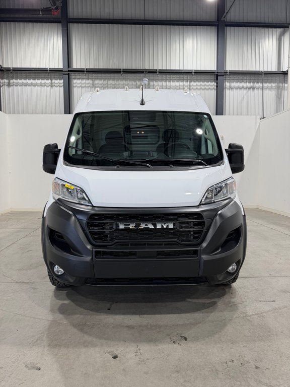 2025 Ram ProMaster Cargo Van Tradesman in Saint-Hyacinthe, Quebec - 2 - w1024h768px