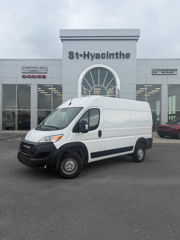 2025 Ram ProMaster Cargo Van Tradesman in Saint-Hyacinthe, Quebec - 1 - w1024h768px