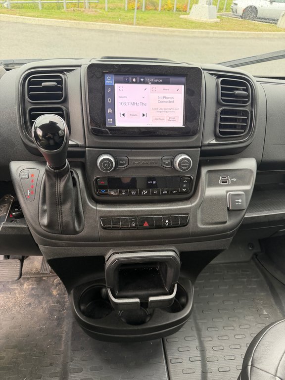2025 Ram ProMaster Cargo Van Tradesman in Saint-Hyacinthe, Quebec - 11 - w1024h768px