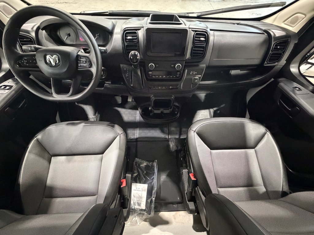 2025 Ram ProMaster Cargo Van Tradesman in Saint-Hyacinthe, Quebec - 11 - w1024h768px
