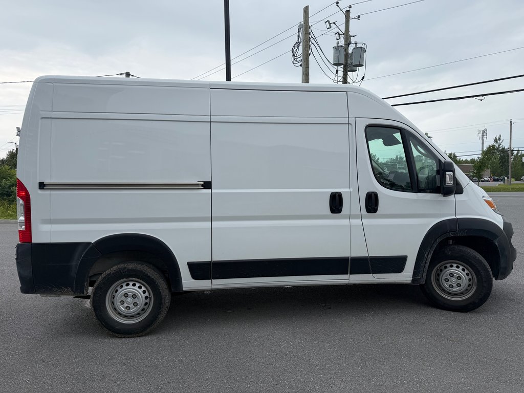 2025 Ram ProMaster Cargo Van Tradesman in Saint-Hyacinthe, Quebec - 2 - w1024h768px