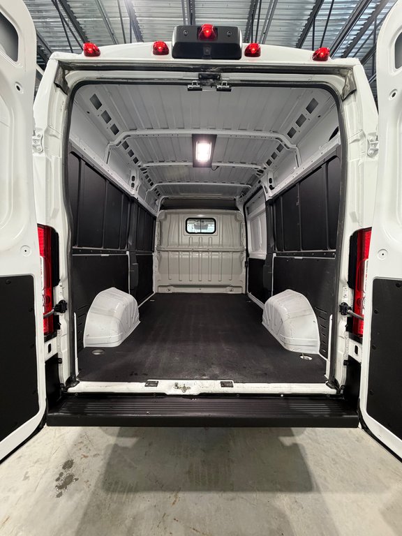 2025 Ram ProMaster Cargo Van Tradesman in Saint-Hyacinthe, Quebec - 9 - w1024h768px