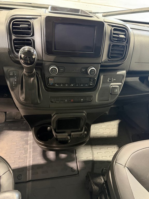 2025 Ram ProMaster Cargo Van Tradesman in Saint-Hyacinthe, Quebec - 11 - w1024h768px