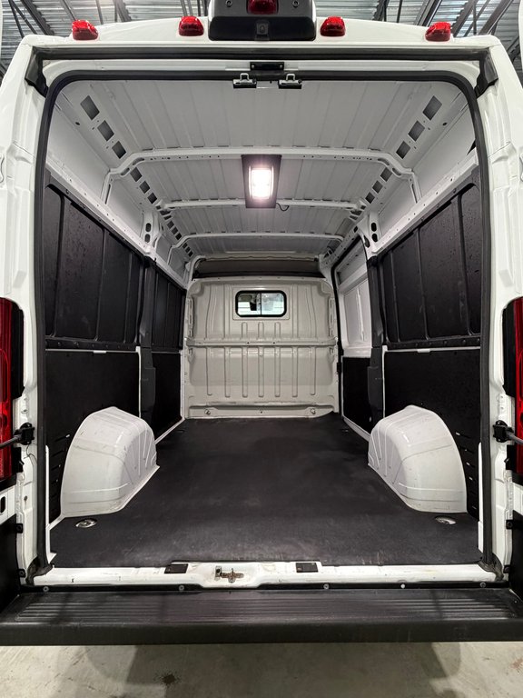 Ram ProMaster Cargo Van Tradesman 2025 à Saint-Hyacinthe, Québec - 9 - w1024h768px