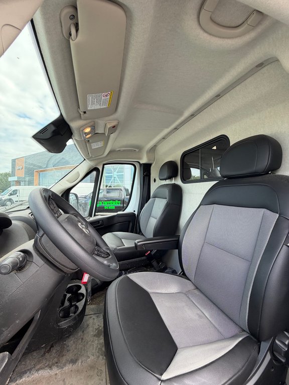 Ram ProMaster Cargo Van Tradesman 2025 à Saint-Hyacinthe, Québec - 9 - w1024h768px