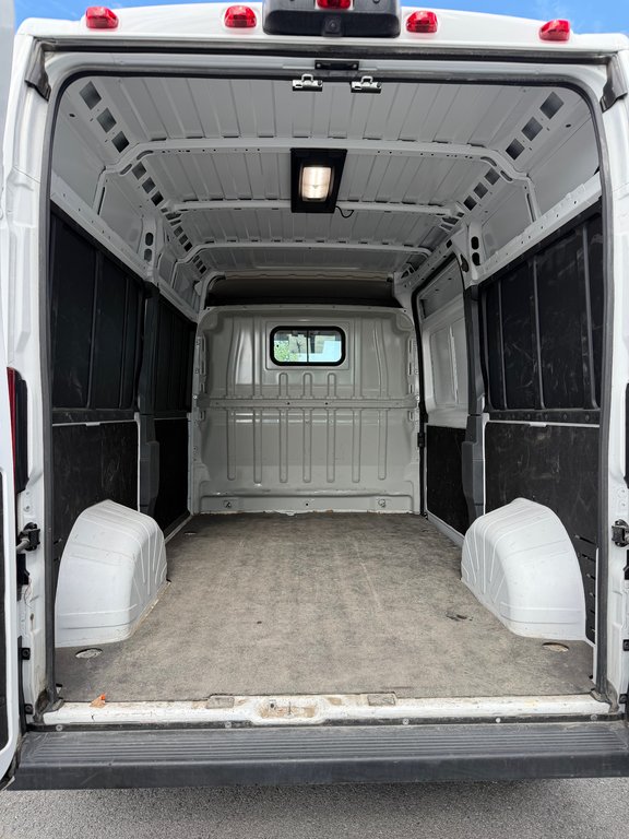 Ram ProMaster Cargo Van Tradesman 2025 à Saint-Hyacinthe, Québec - 8 - w1024h768px
