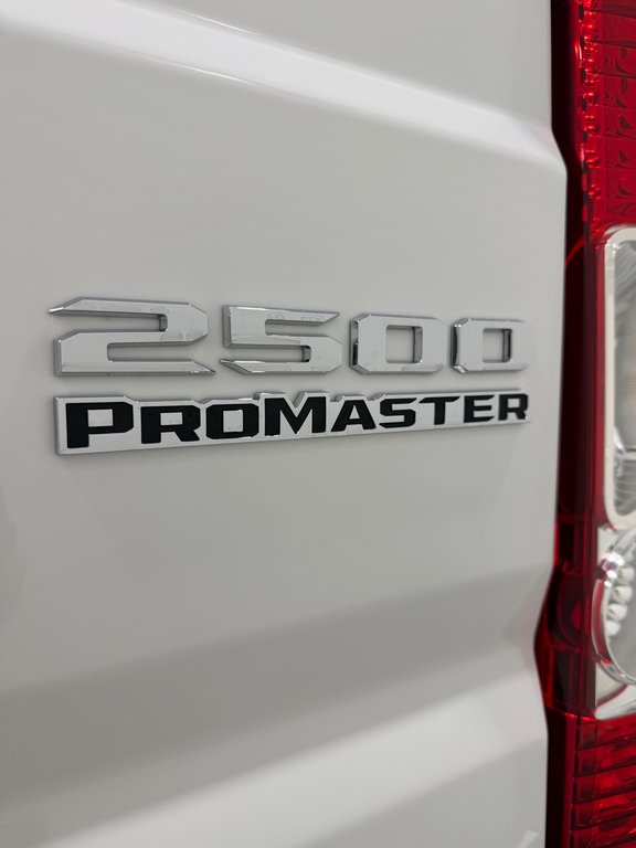 Ram ProMaster Cargo Van Tradesman 2025 à Saint-Hyacinthe, Québec - 17 - w1024h768px