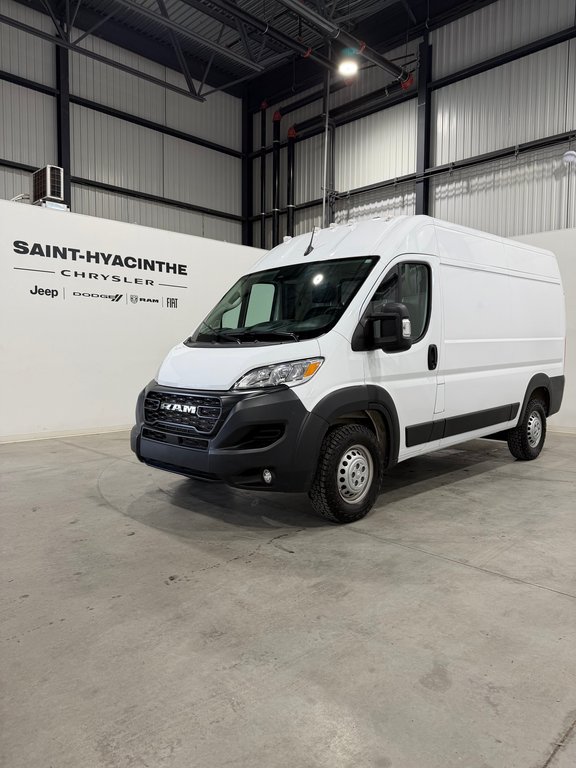 Ram ProMaster Cargo Van Tradesman 2025 à Saint-Hyacinthe, Québec - 1 - w1024h768px