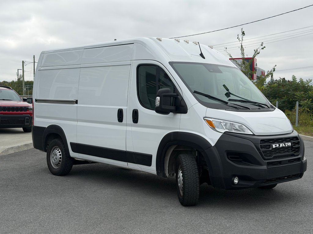 Ram ProMaster Cargo Van Tradesman 2025 à Saint-Hyacinthe, Québec - 3 - w1024h768px