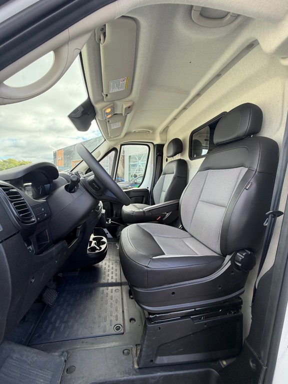 Ram ProMaster Cargo Van Tradesman 2025 à Saint-Hyacinthe, Québec - 10 - w1024h768px