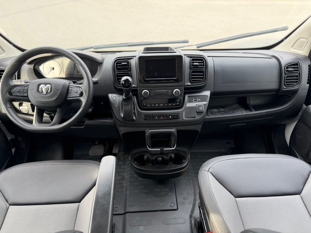 2025 Ram ProMaster Cargo Van Tradesman in Saint-Hyacinthe, Quebec - 12 - w1024h768px