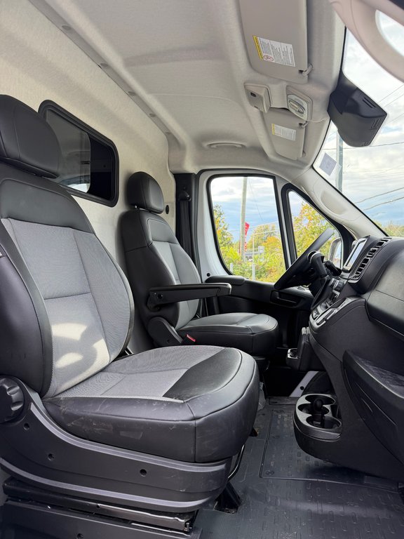 2025 Ram ProMaster Cargo Van Tradesman in Saint-Hyacinthe, Quebec - 13 - w1024h768px