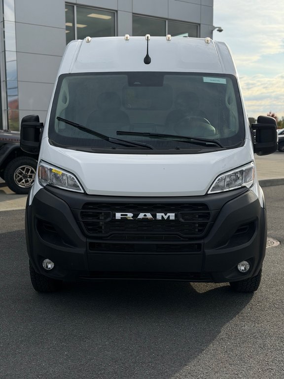 2025 Ram ProMaster Cargo Van Tradesman in Saint-Hyacinthe, Quebec - 2 - w1024h768px