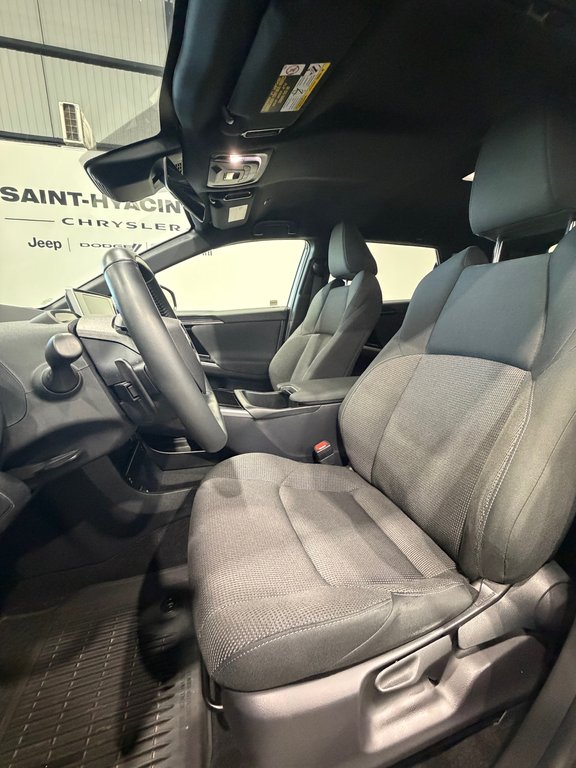 Subaru Solterra AWD 2024 à Saint-Hyacinthe, Québec - 9 - w1024h768px