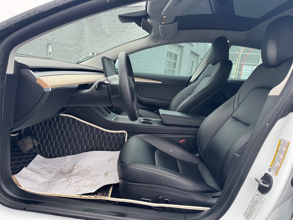 Tesla Model 3  2023-5