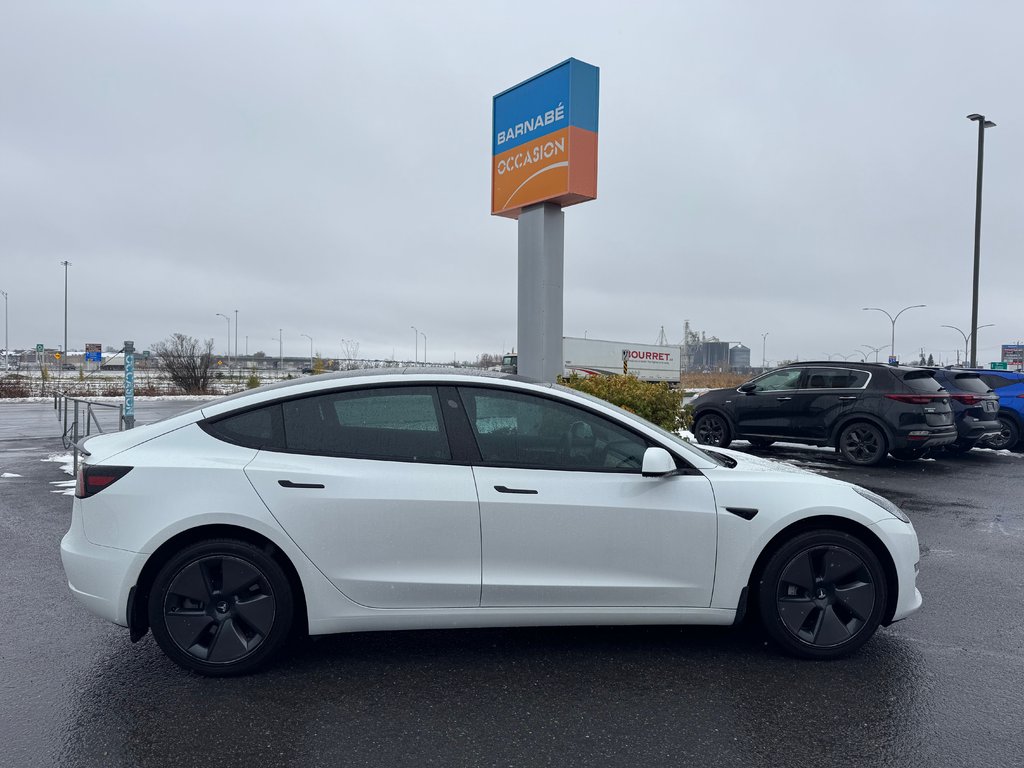 Tesla Model 3  2023-2