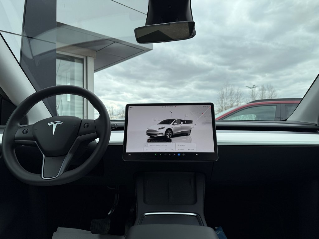 2024 Tesla Model Y STD RANGE in Drummondville, Quebec - 9 - w1024h768px