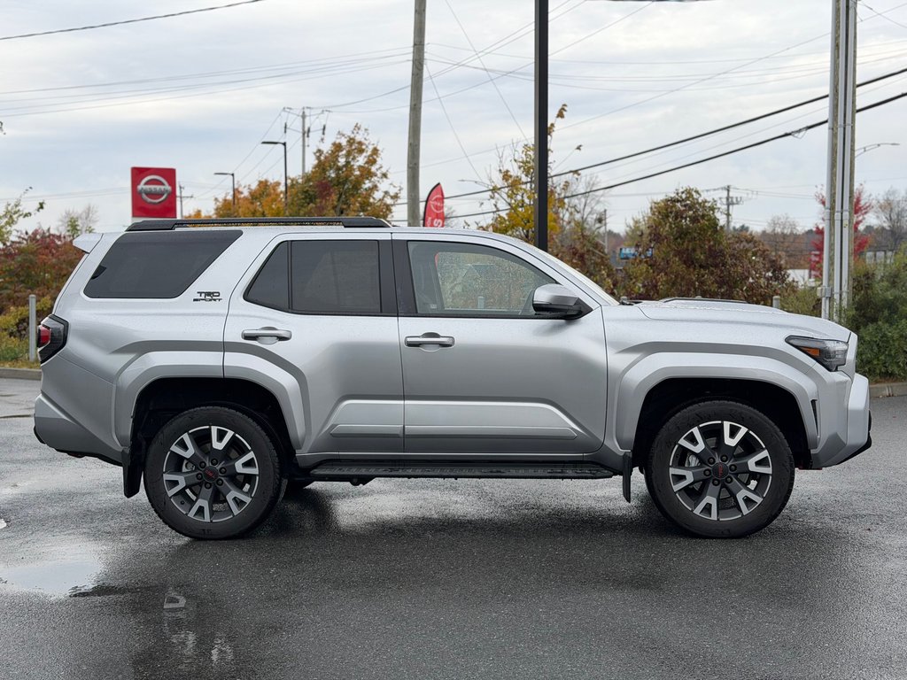 2026 Toyota 4Runner SR5 in Saint-Hyacinthe, Quebec - 4 - w1024h768px