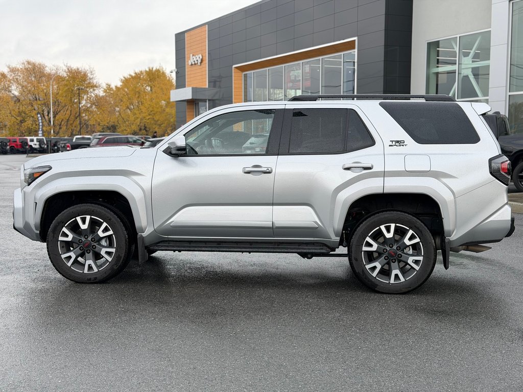 2026 Toyota 4Runner SR5 in Saint-Hyacinthe, Quebec - 8 - w1024h768px