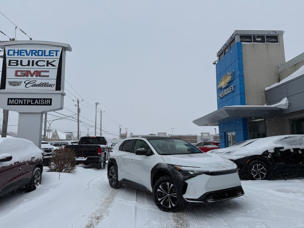 2023 Toyota BZ4X XLE in Drummondville, Quebec - 1 - w1024h768px